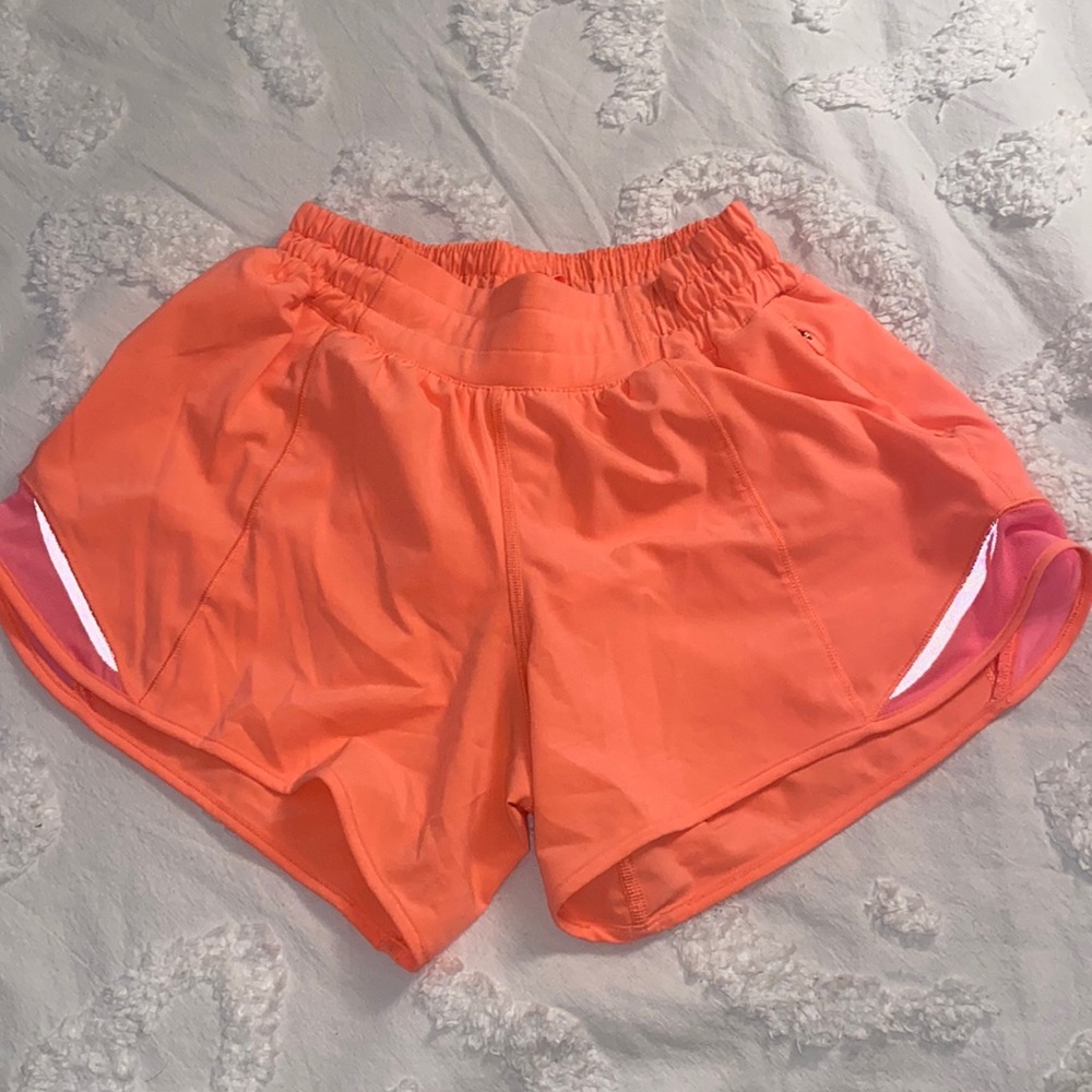 Lululemon Hotty hot high rise shorts